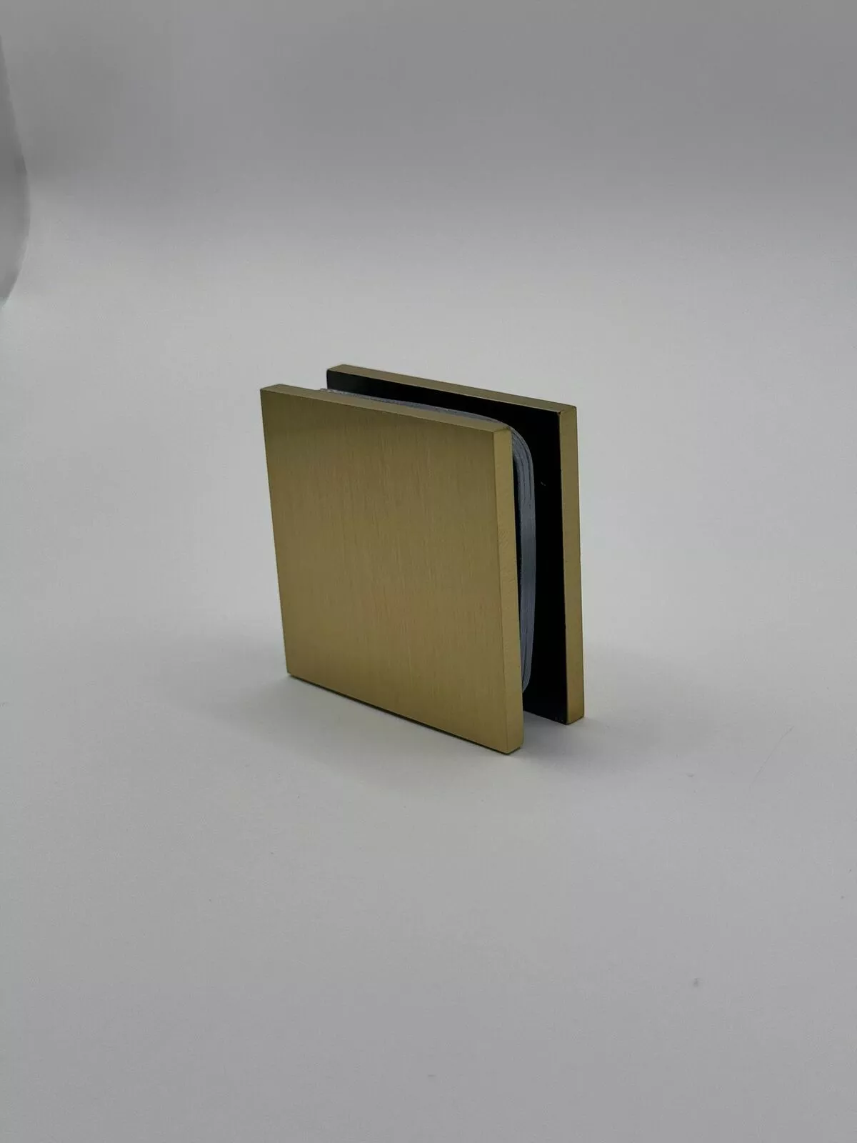 Wall to Glass Square Clips